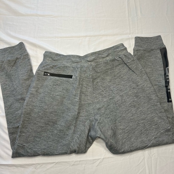 Gray IJNIP Active Faith Joggers (men’s M) - Picture 3 of 4